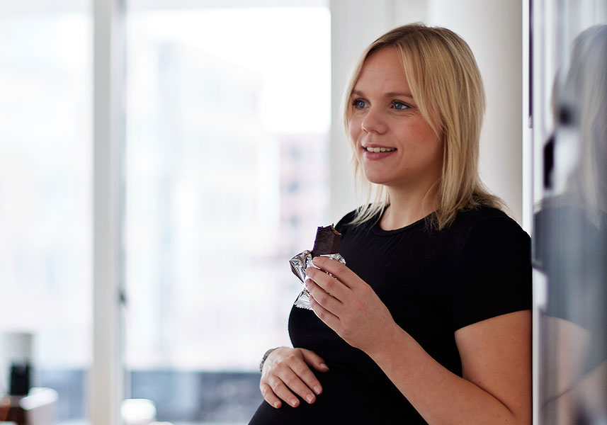 Smart maternal nutrition with MFGM