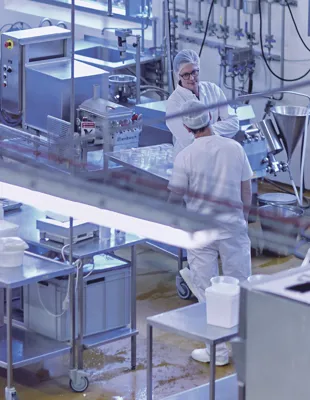 Centros de aplicaciones de alta tecnología y capacidad